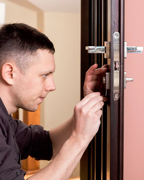 : Professional Locksmith For Commercial And Residential Locksmith Services in Porterville, CA