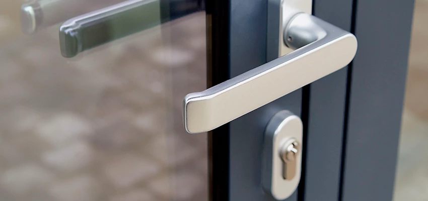 Broken Door Lock Cylinder Repair in Porterville, California