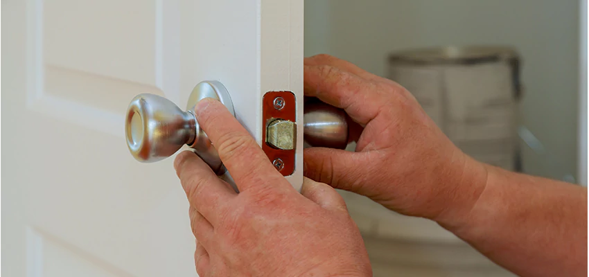 AAA Locksmiths For lock Replacement in Porterville, California