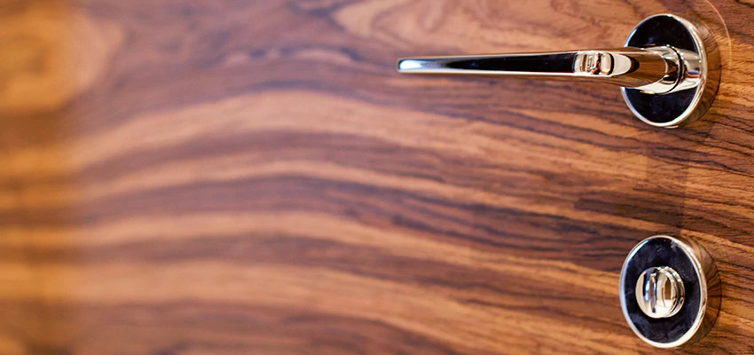 On Demand Locksmith For Key Fobs Repair in Porterville, California